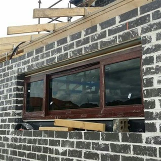 बाथरूम के लिए एल्यूमीनियम खिड़की